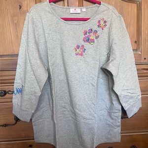 NWT Quacker Factory Petal Paws French Terry Embroidered Top‎ 🐾